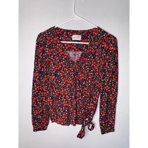 Universal Threads Floral Long Sleeve Top‎